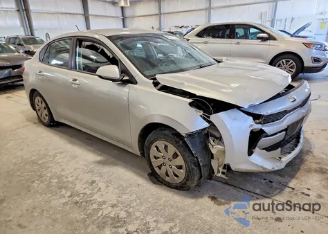 2018 Kia Rio Lx z USA, uszkodzony, nr VIN 3KPA24AB2JE078228